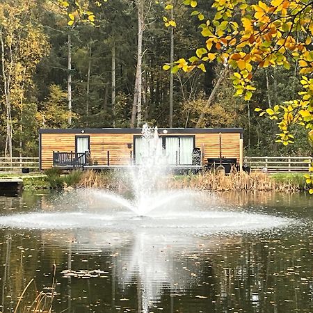 Oak Boutique Lodge Includes Hot Tub Air Con & Dog York Exterior photo