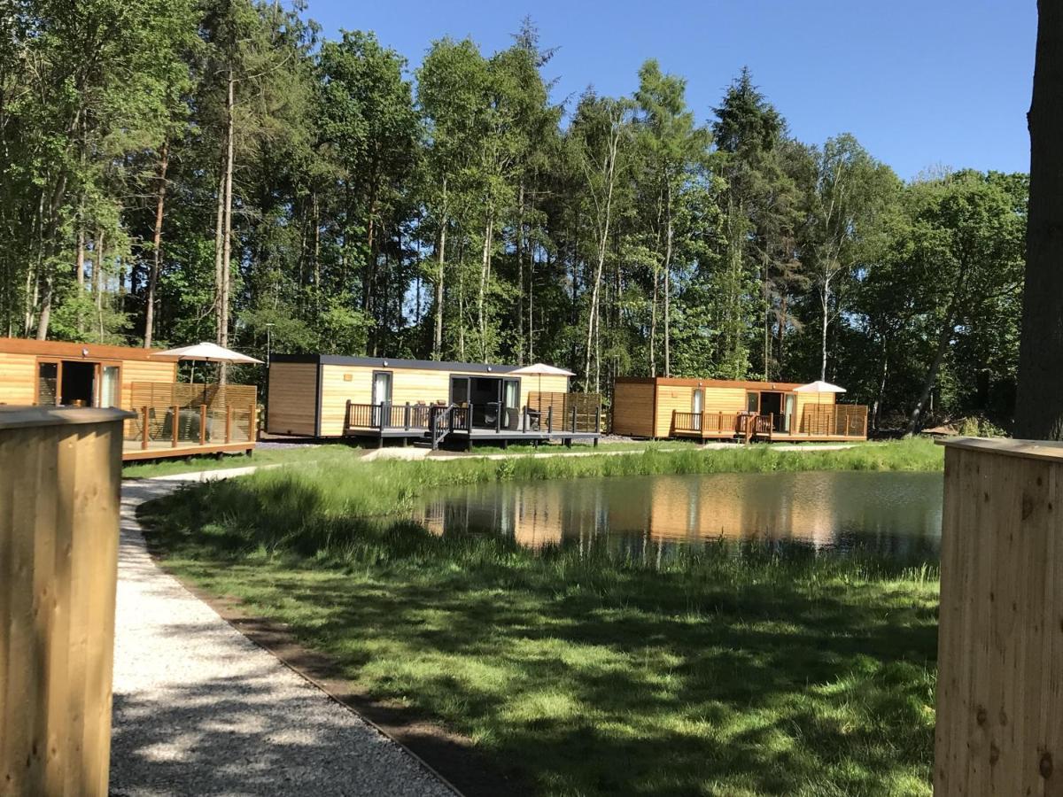 Oak Boutique Lodge Includes Hot Tub Air Con & Dog York Exterior photo