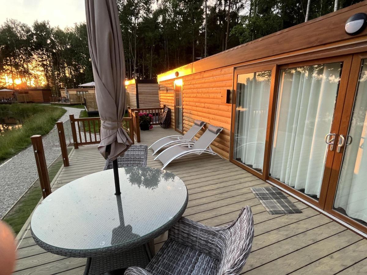Oak Boutique Lodge Includes Hot Tub Air Con & Dog York Exterior photo